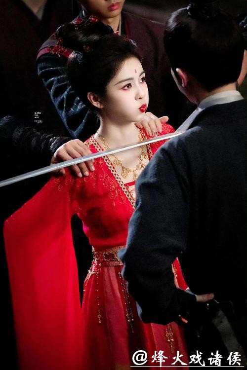 连白鹿本人都懵了,《唐宫奇案》上线不到一天,口碑怎会如此反转? 连白鹿本人都懵了,《唐宫奇案》上线不到一天,口碑怎会如此反转?