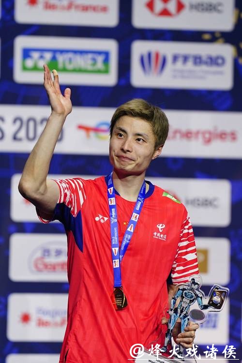 石宇奇2-0战胜朱利安 晋级羽毛球世锦赛男单16强